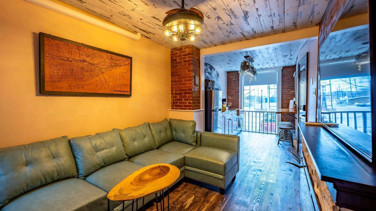 Photo of Livingroom in Downtown Harrisburg