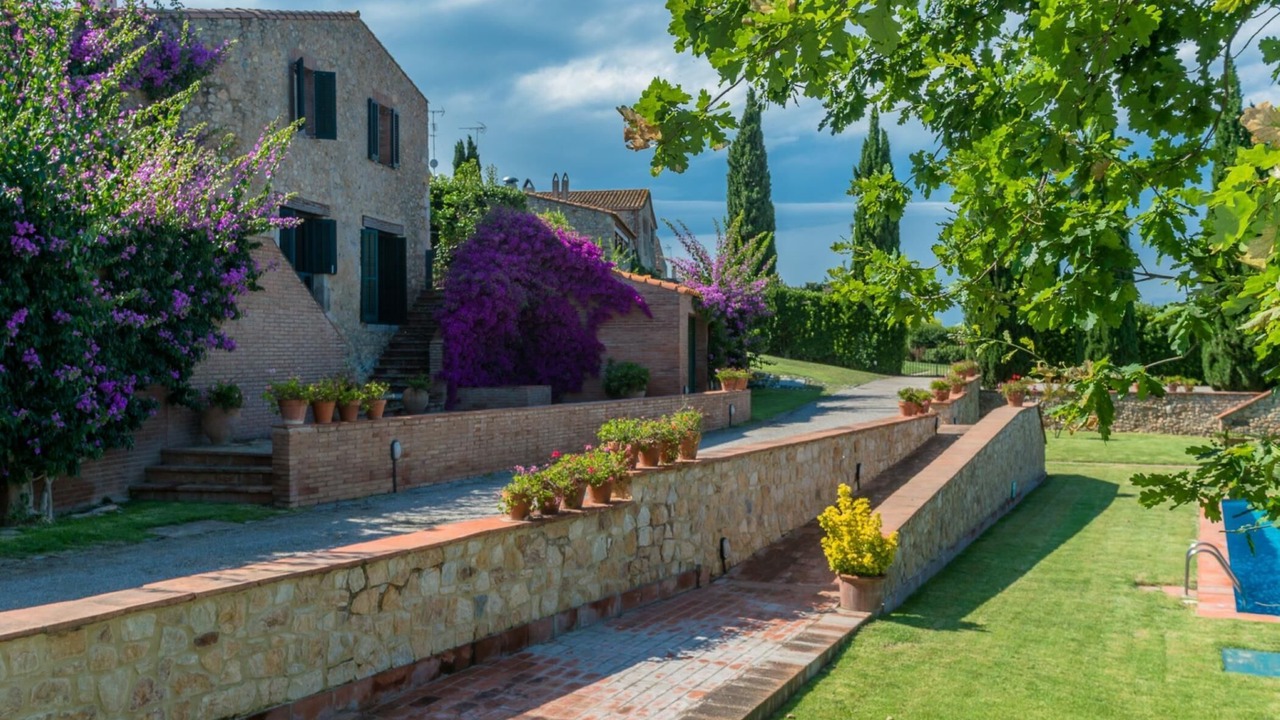 Photo of Outdoor in Albons