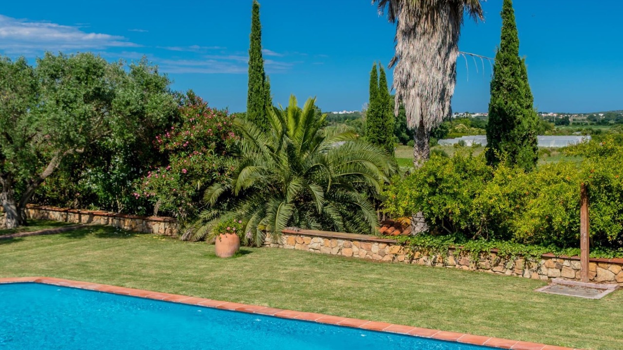 Photo of Outdoor in Albons