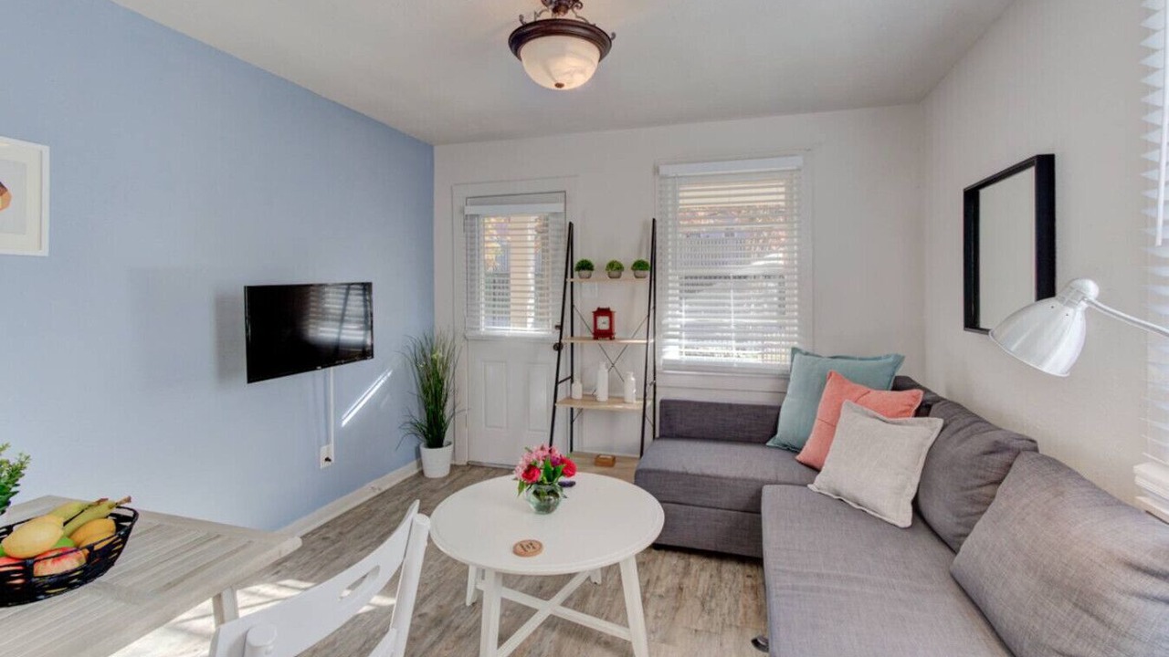 Photo of Bedroom in Midtown