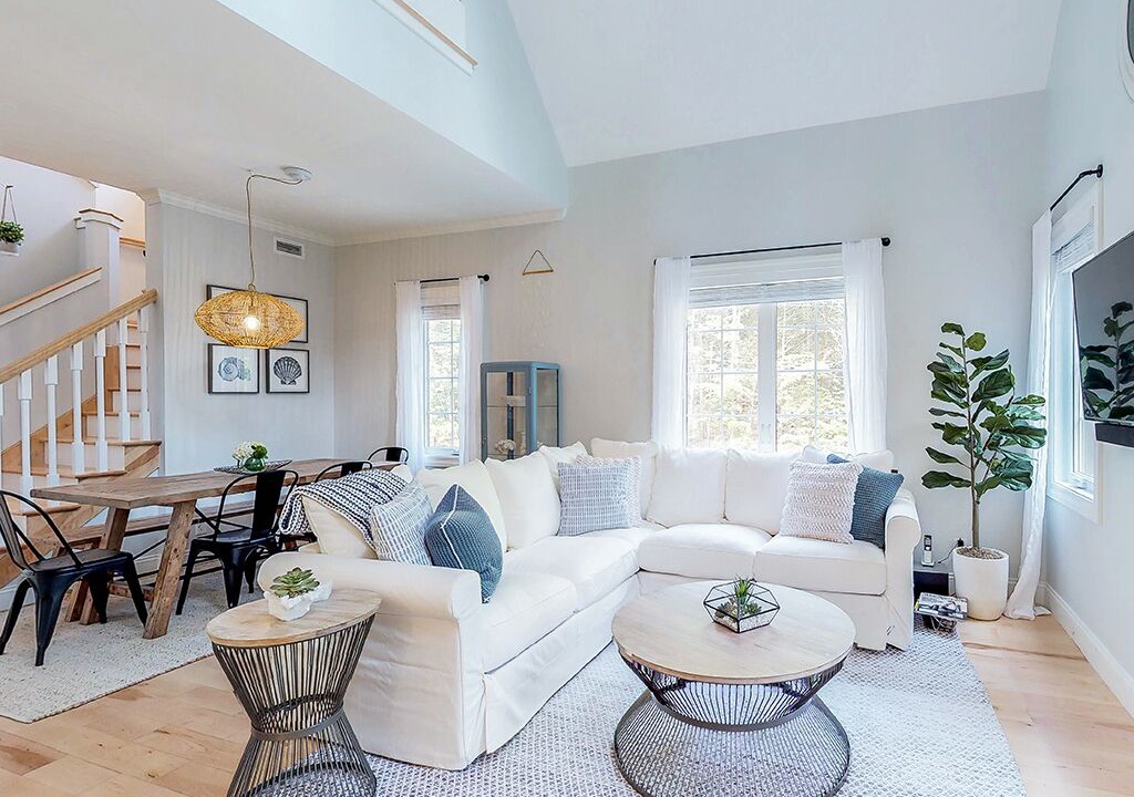 Photo of Livingroom in Ogunquit