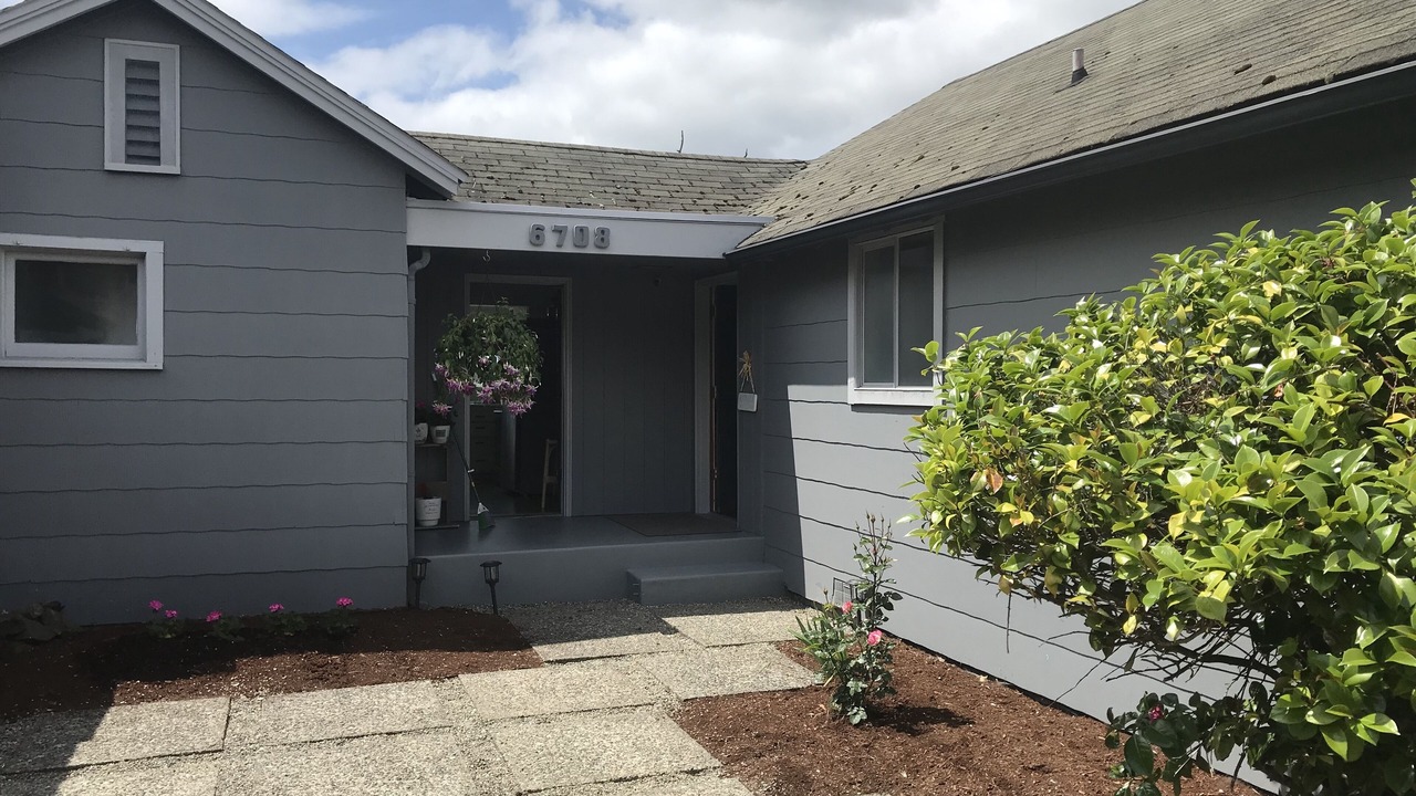 Photo of Others in Burley