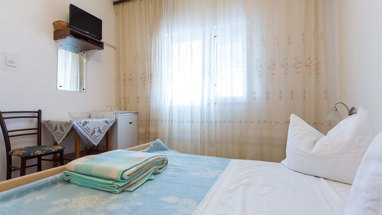 Photo of Bedroom in Punat