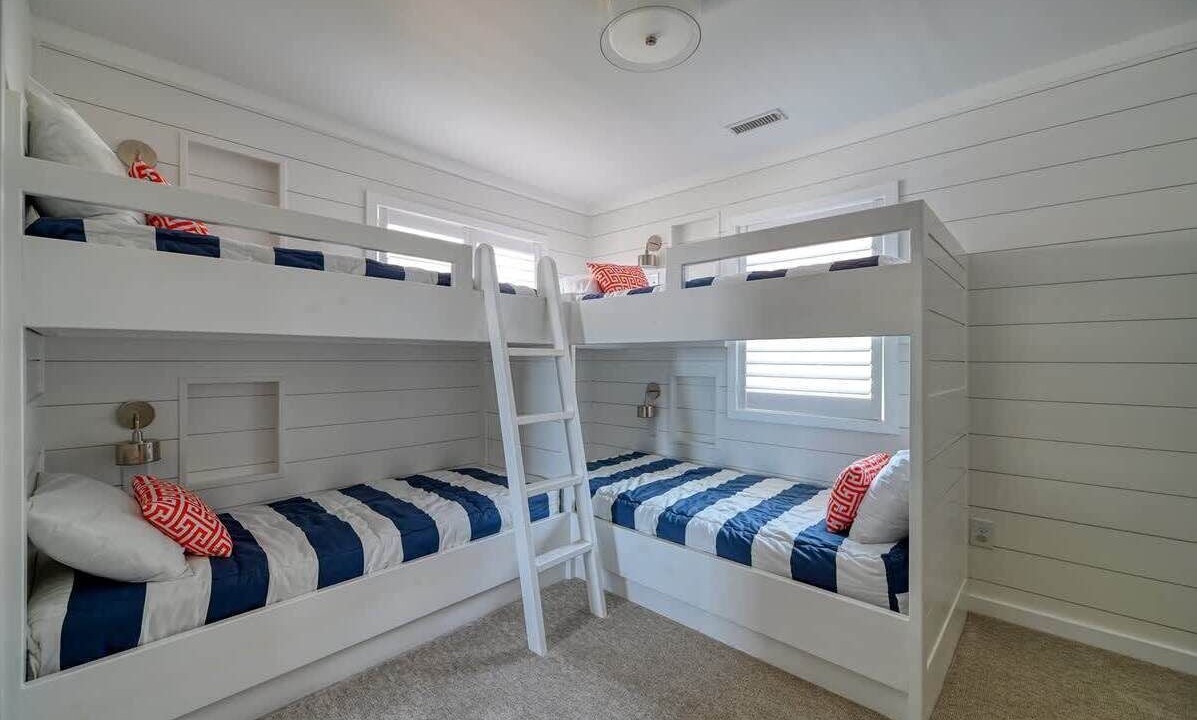 Photo of Bedroom in Village of Stump Sound