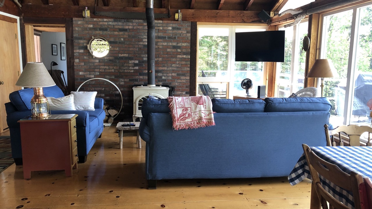 Photo of Livingroom in South Addison