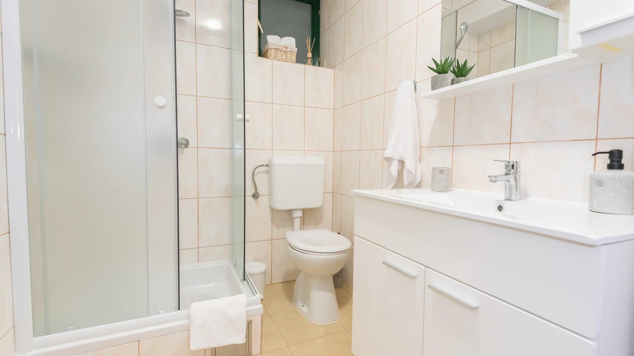Photo of Bathroom in Vid