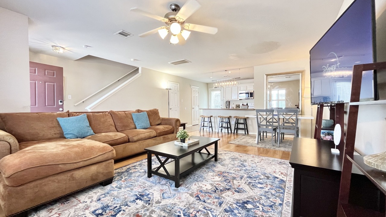 Photo of Livingroom in Greater East End