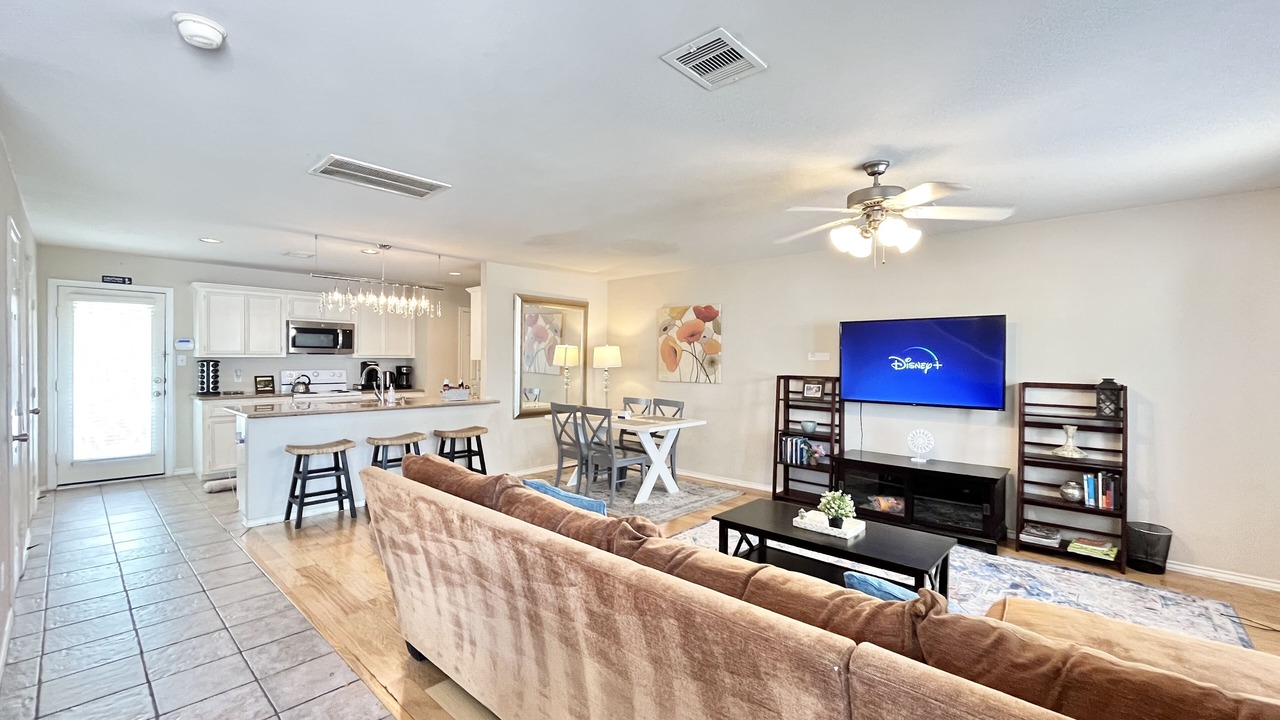 Photo of Livingroom in Greater East End