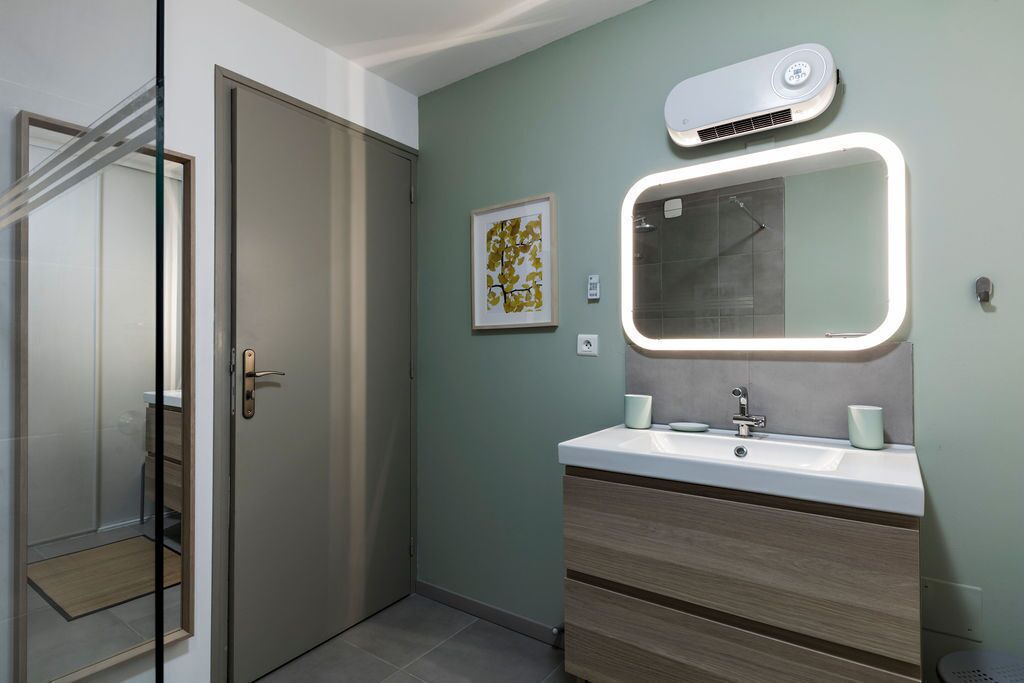Photo of Bathroom in Villeneuvette
