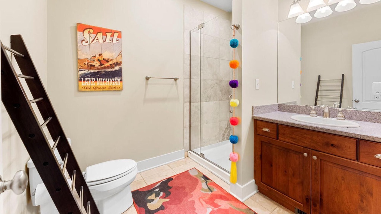 Photo of Bathroom in Union Pier