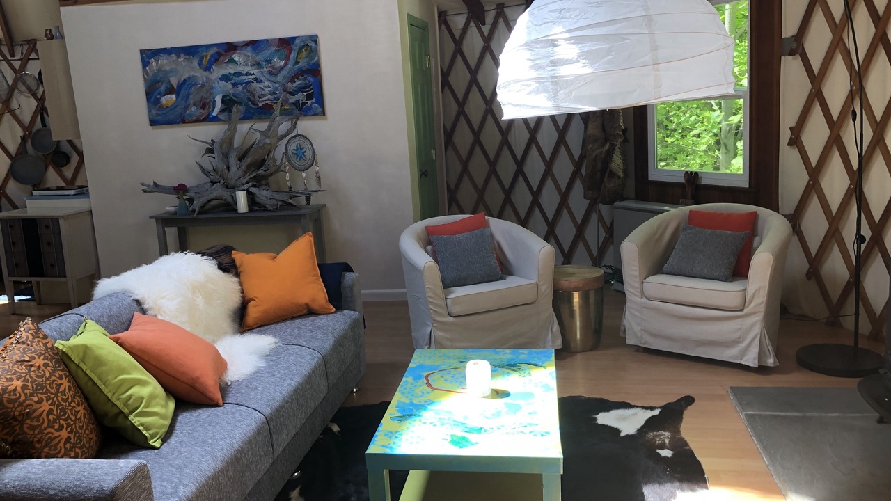 Photo of Livingroom in Ulster Park