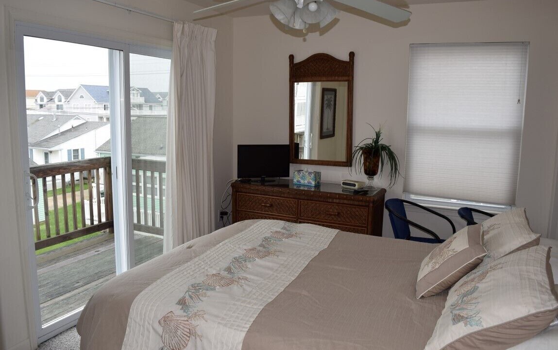 Photo of Bedroom in Townsend's Inlet