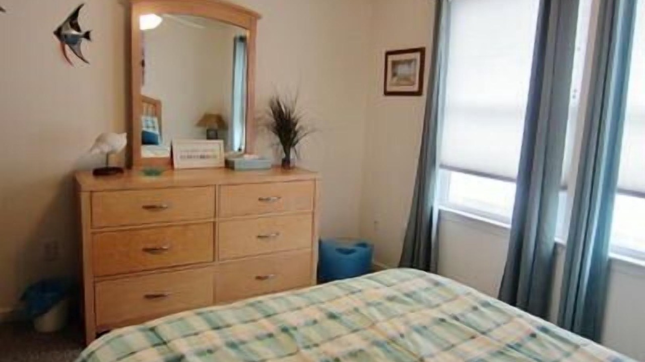 Photo of Bedroom in Townsend's Inlet
