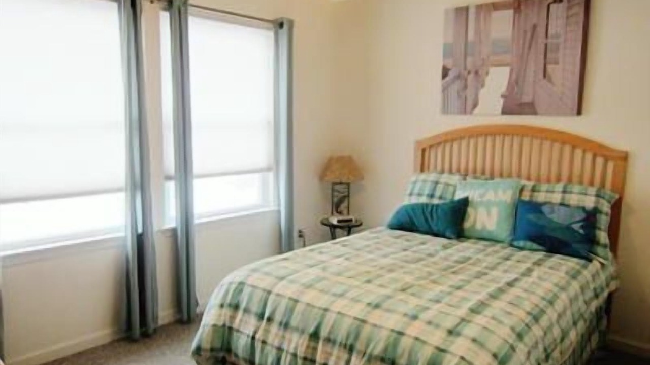 Photo of Bedroom in Townsend's Inlet