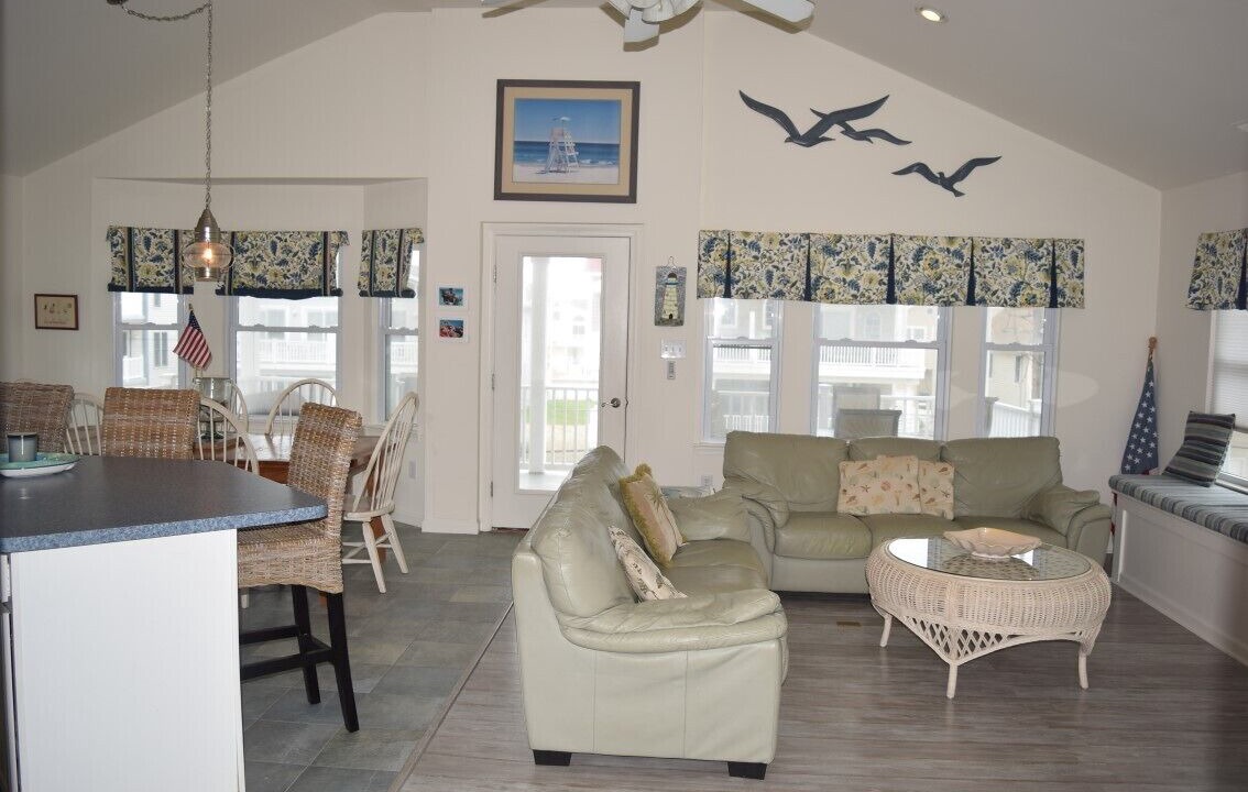 Photo of Livingroom in Townsend's Inlet