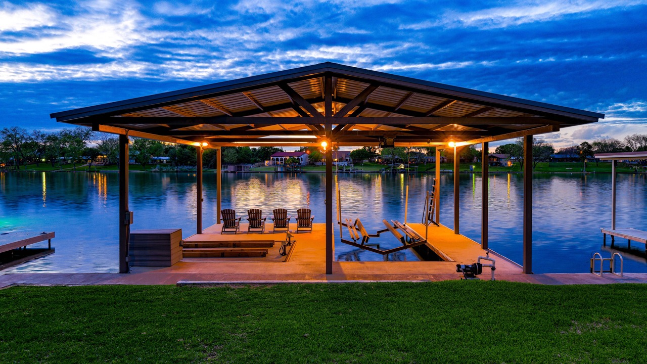 Photo of Outdoor in Kingsland