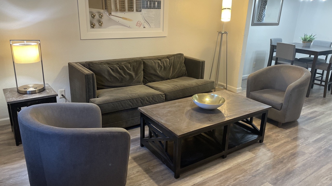 Photo of Livingroom in Balcones Village