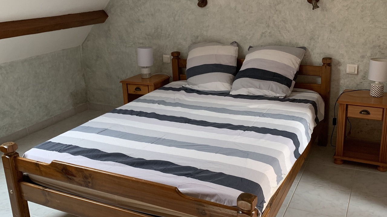 Photo of Bedroom in Campan