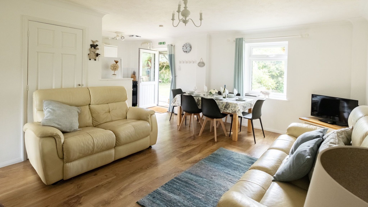Photo of Livingroom in Henfield