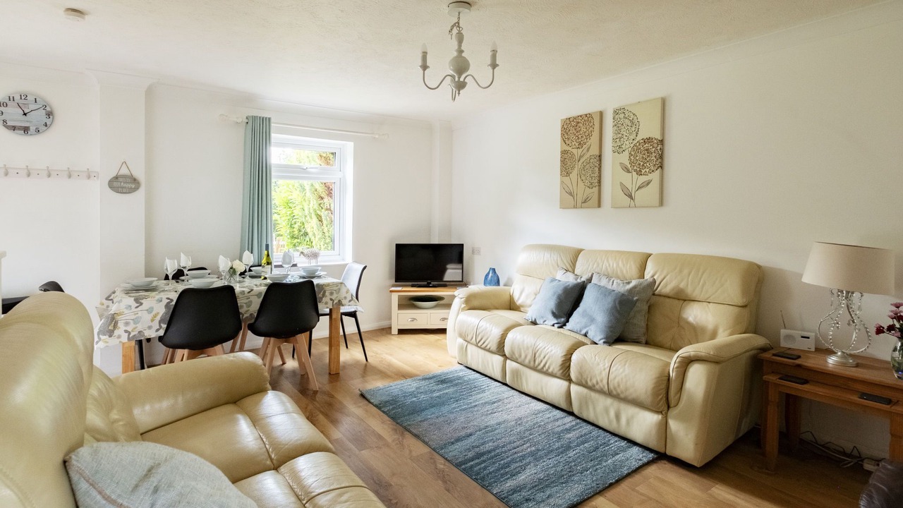 Photo of Livingroom in Henfield