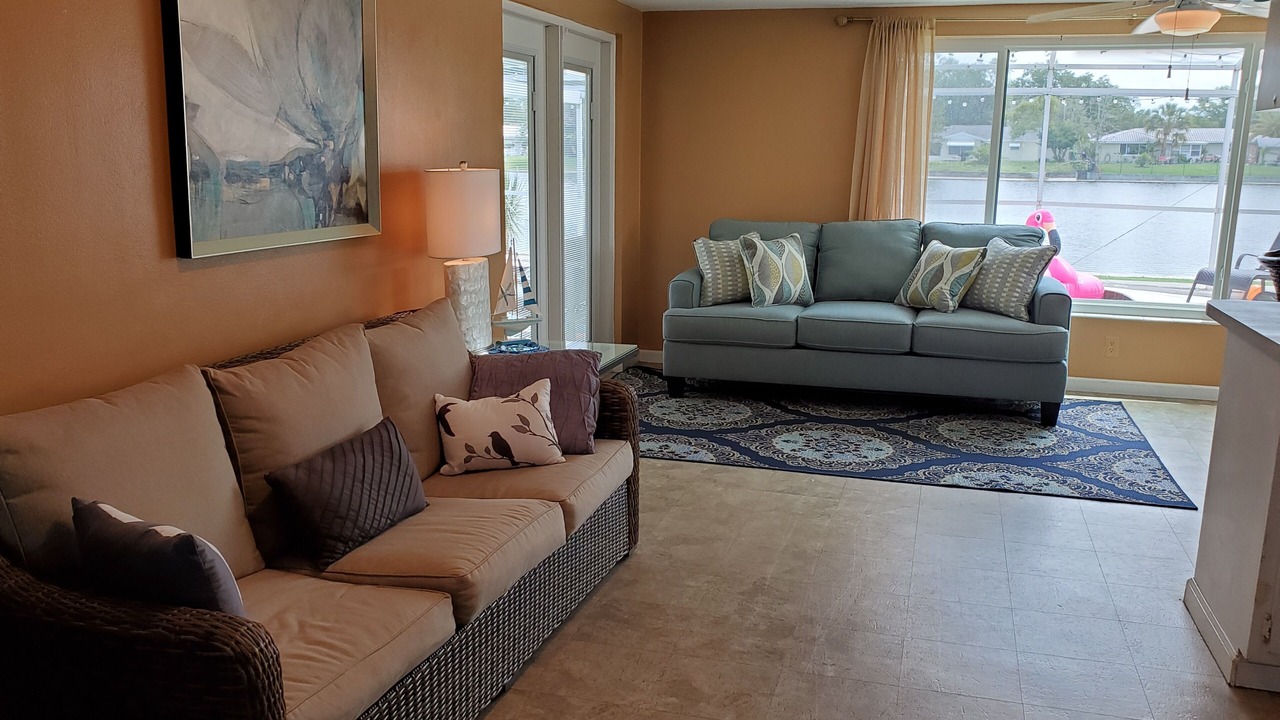 Photo of Livingroom in Jasmine Lakes