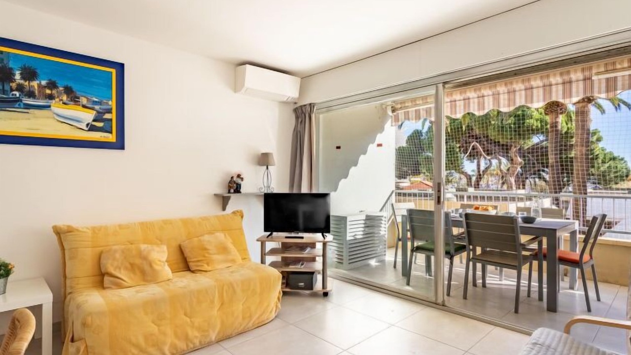 Photo of Livingroom in Le Lavandou