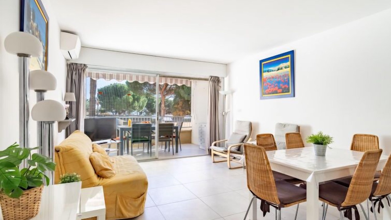 Photo of Livingroom in Le Lavandou