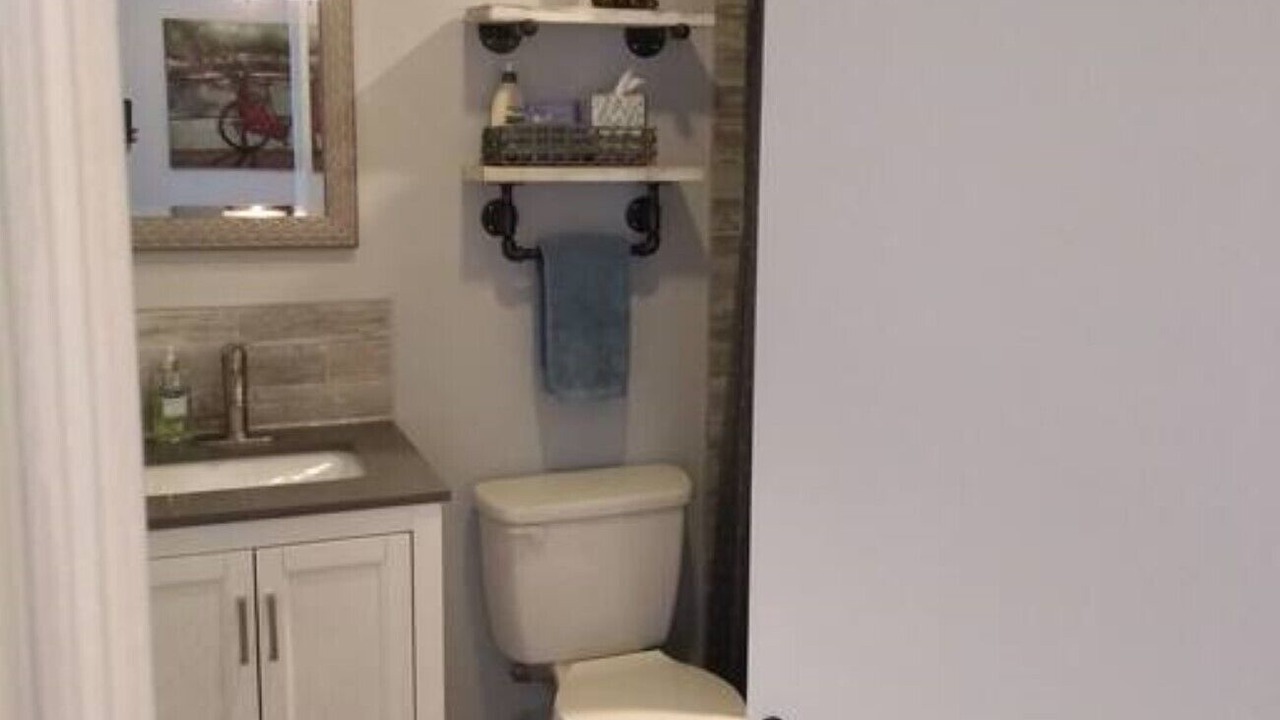 Photo of Bathroom in Canyon Lake