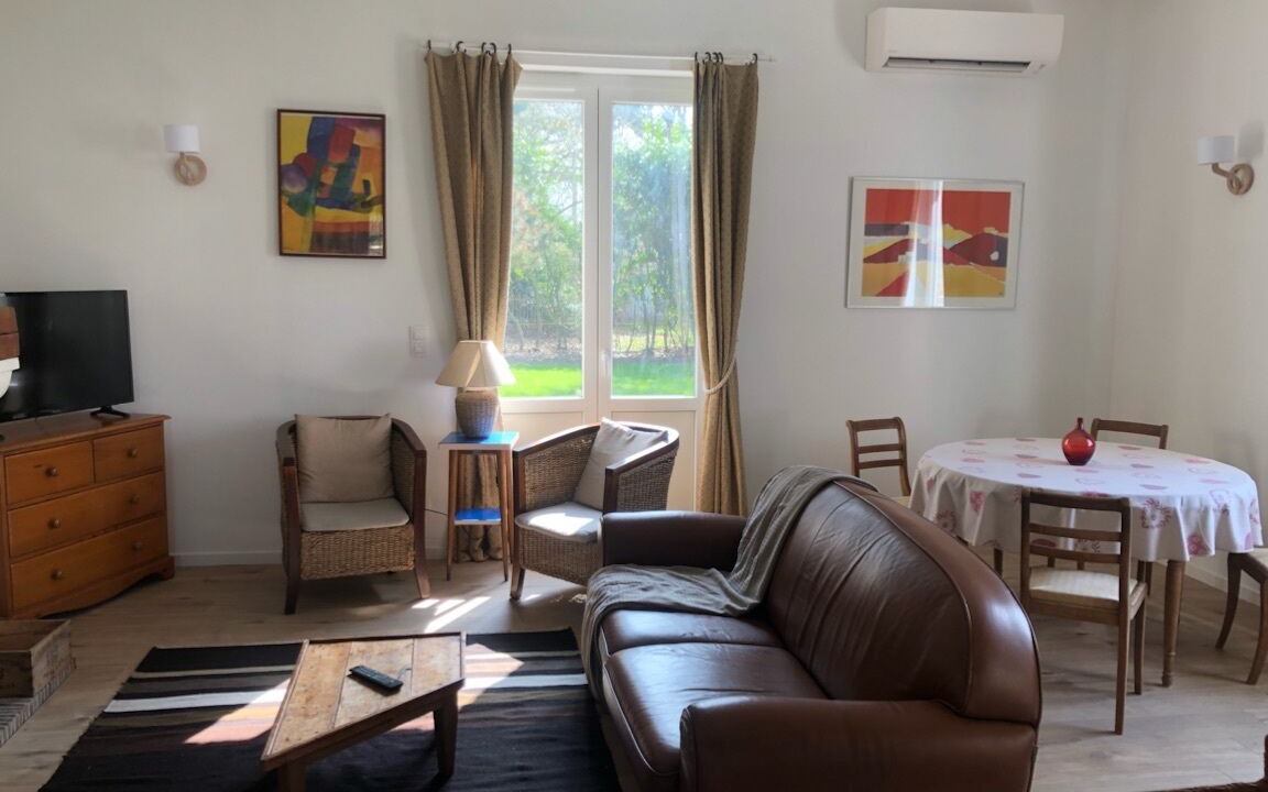 Photo of Livingroom in Derchigny
