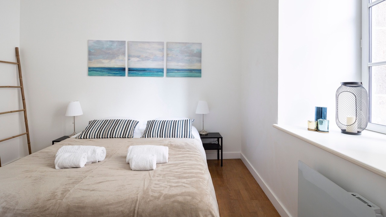 Photo of Bedroom in Centre