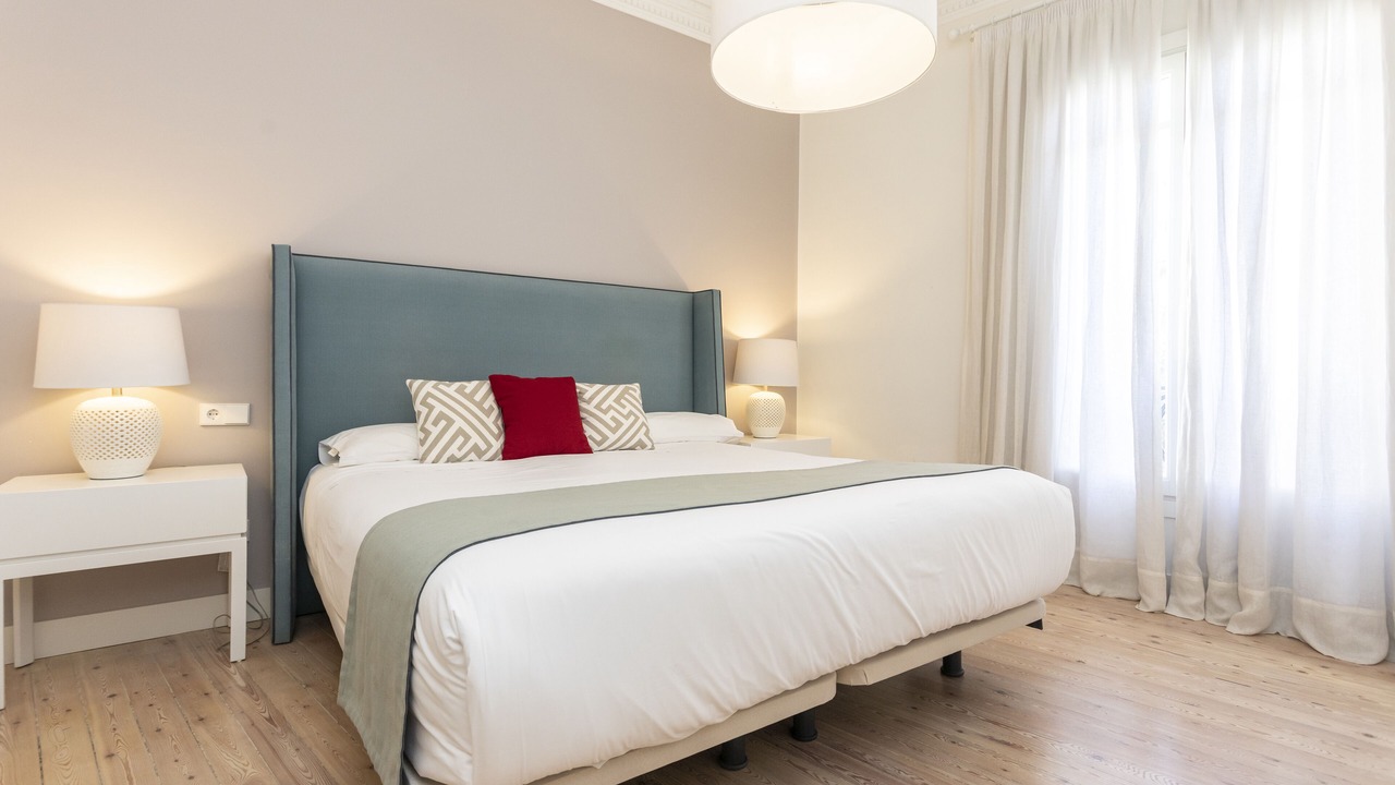 Photo of Bedroom in Jeronimos