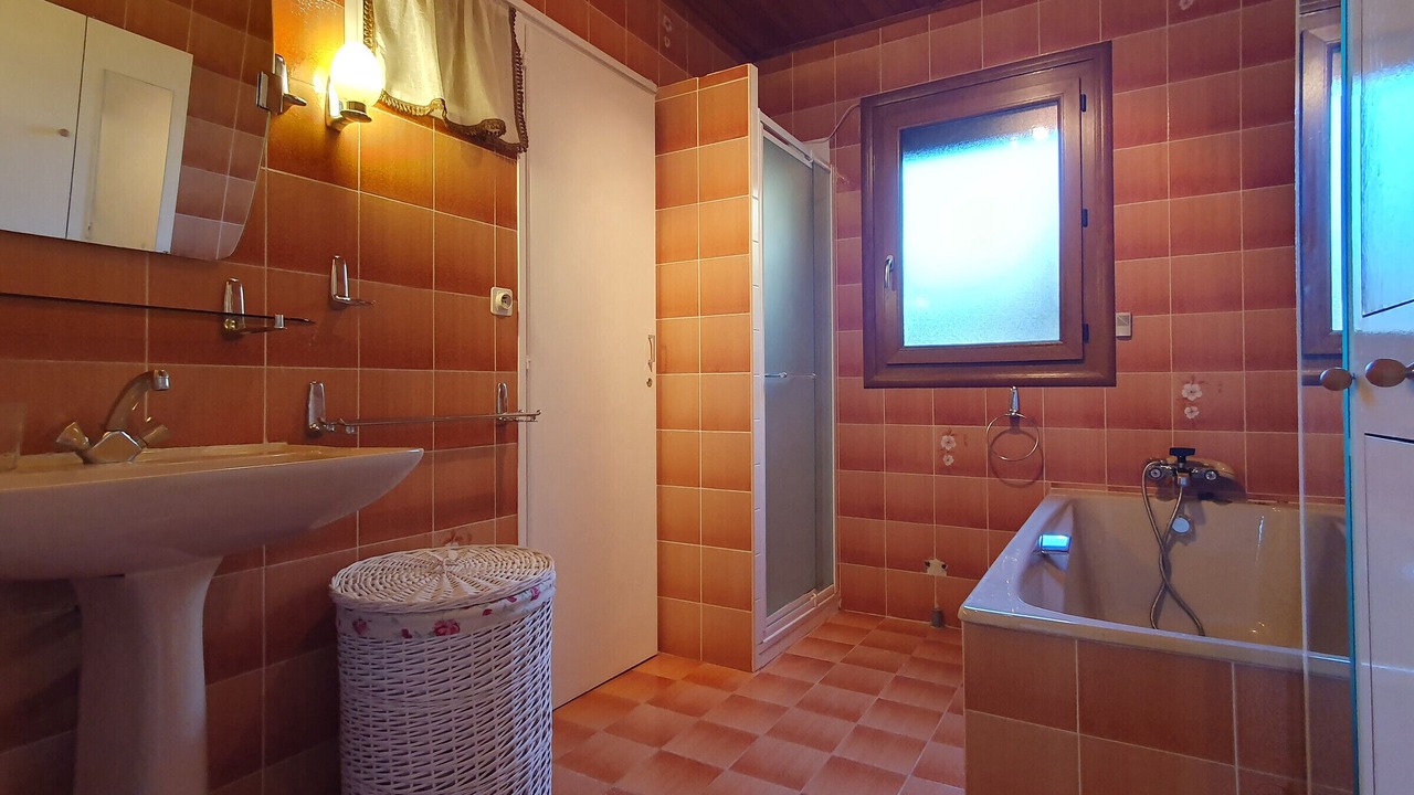Photo of Bathroom in LʼAiguillon-sur-Mer