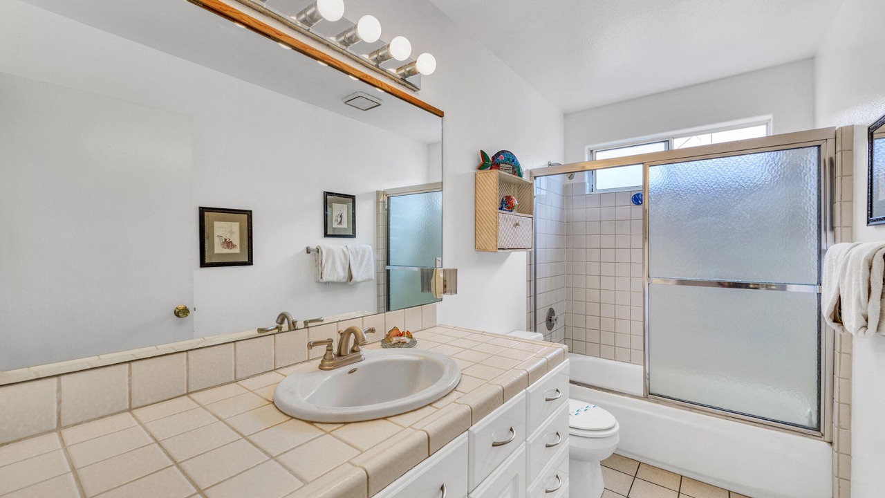 Photo of Bathroom in Avalon