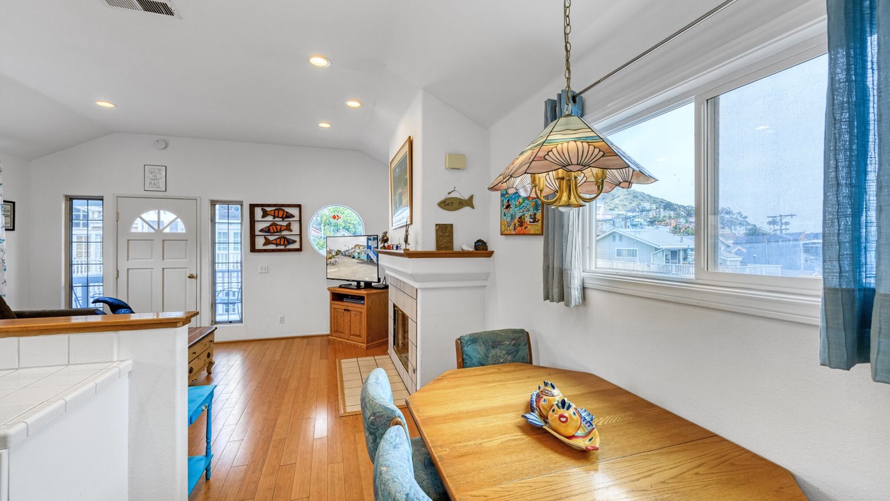 Photo of Livingroom in Avalon