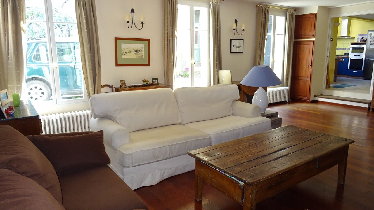 Photo of Livingroom in Notre-Dame