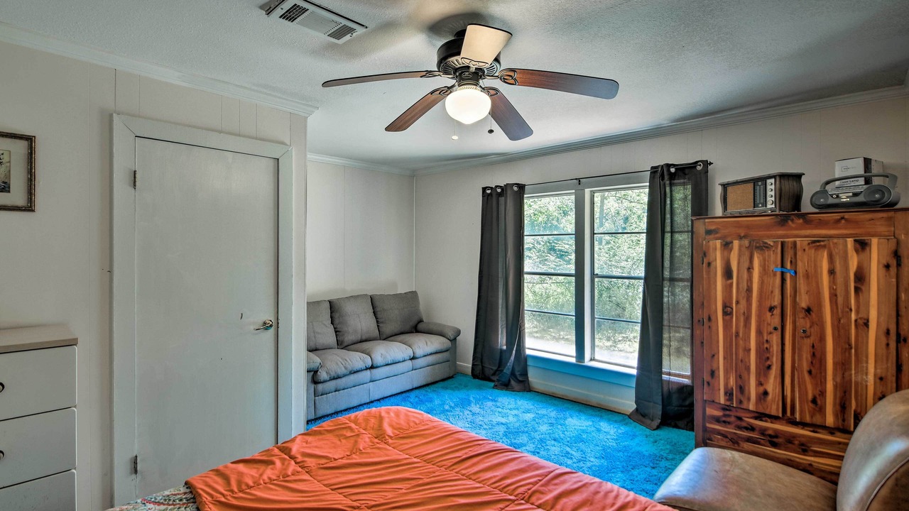 Photo of Bedroom in Clinton