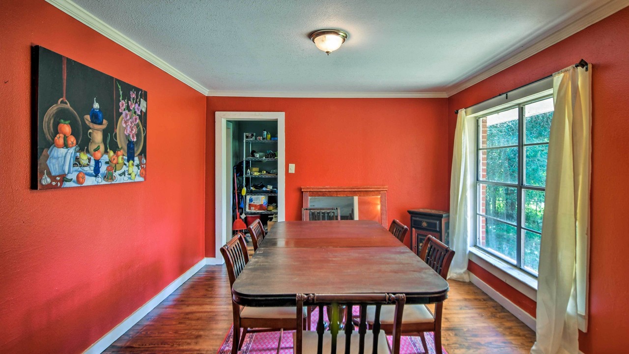 Photo of Livingroom in Clinton