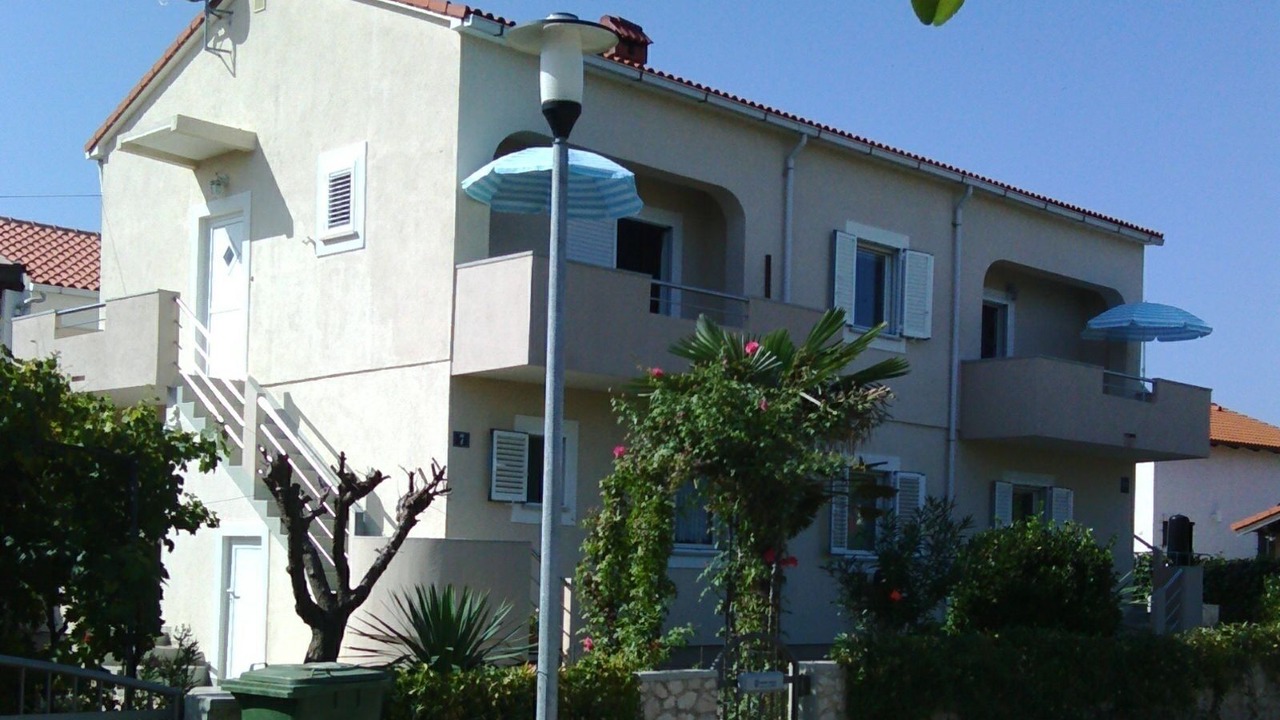 Photo of Outdoor in Nin
