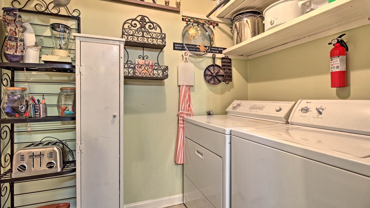 Photo of Bedroom in Midway