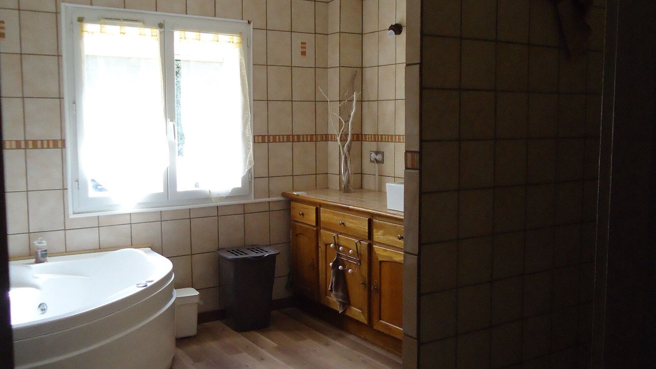 Photo of Bathroom in Saint-Siffret