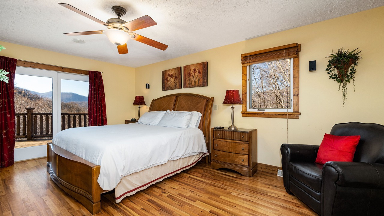 Photo of Bedroom in Maggie Valley