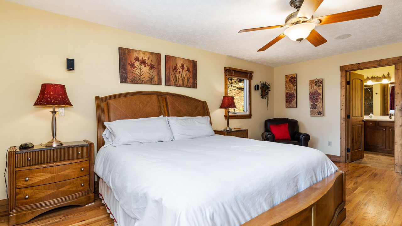 Photo of Bedroom in Maggie Valley