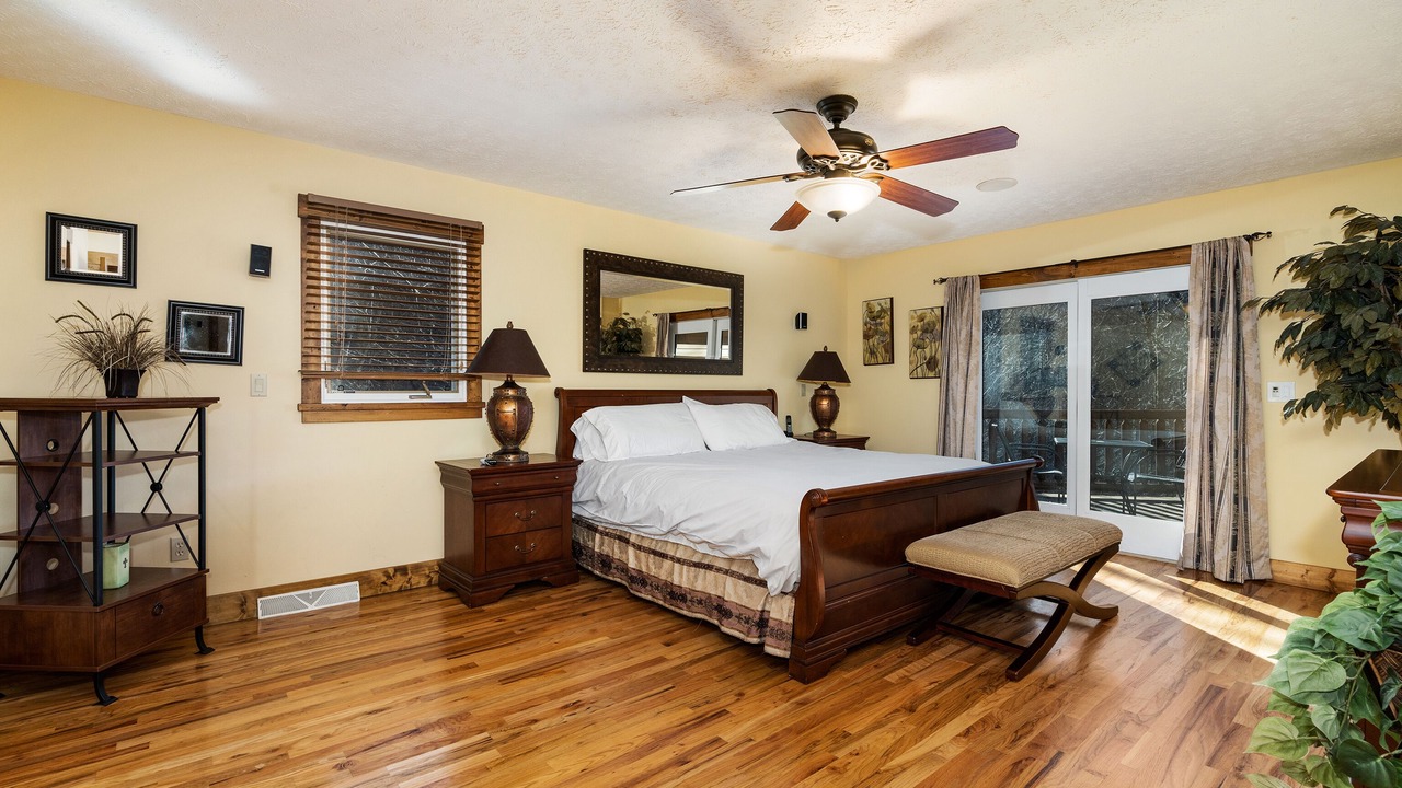 Photo of Bedroom in Maggie Valley