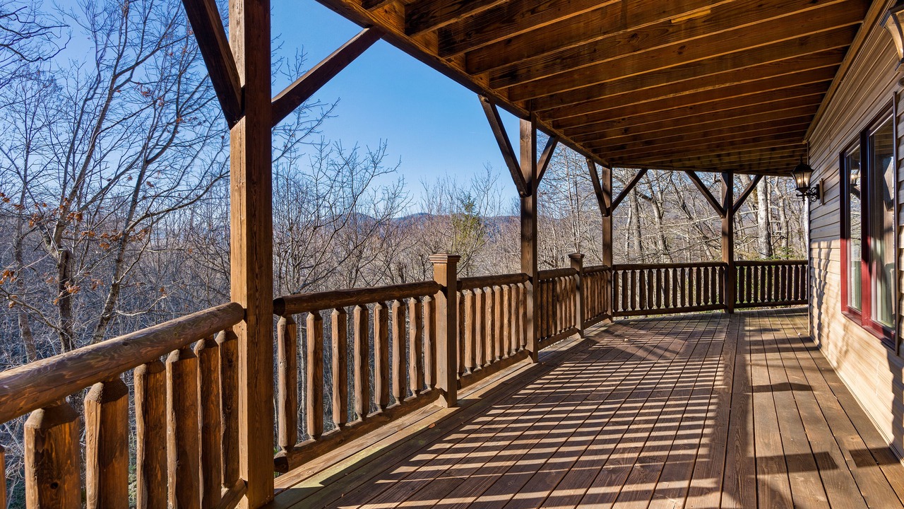 Photo of Patio Balcony in Maggie Valley