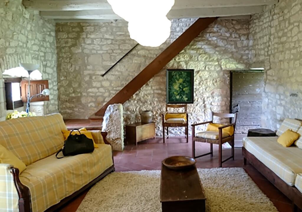 Photo of Livingroom in Livers-Cazelles
