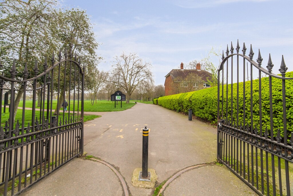 Photo of Others in West Ham