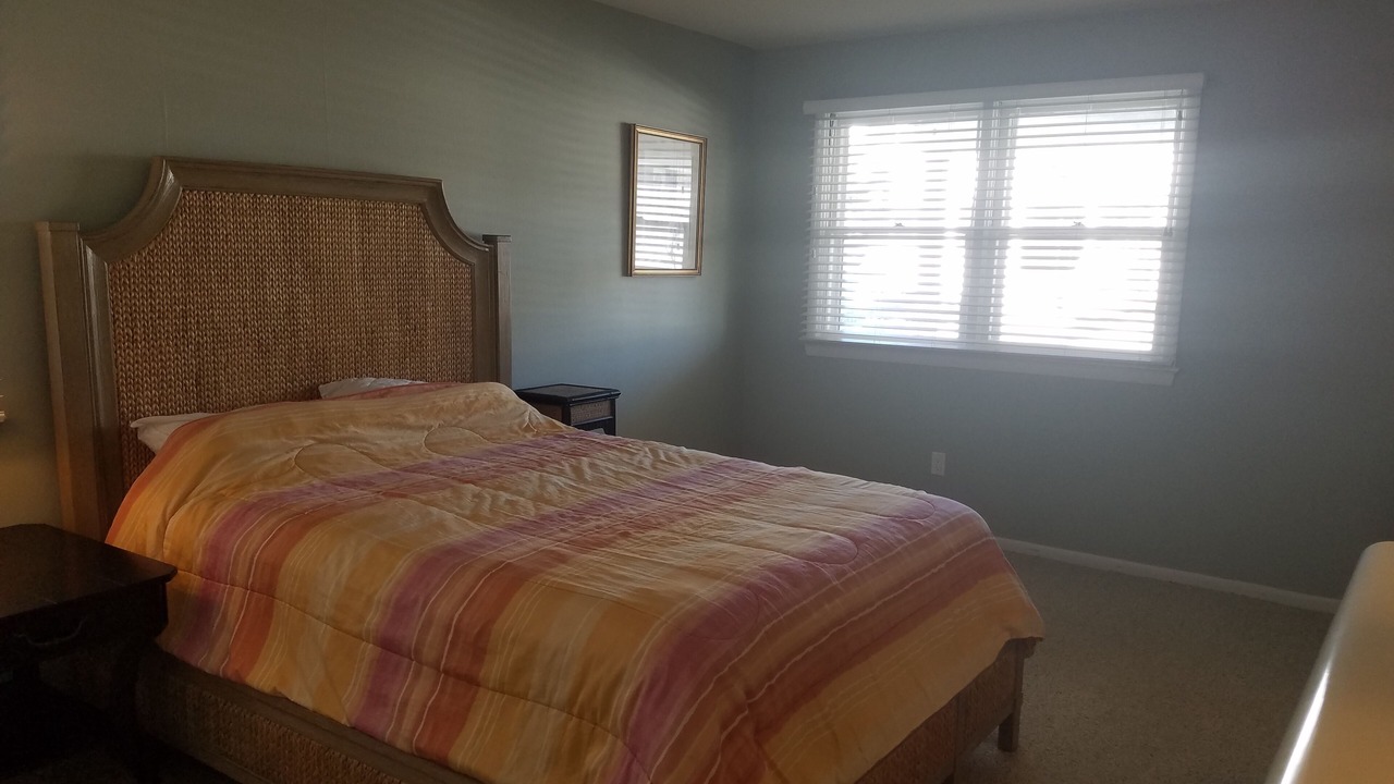 Photo of Bedroom in Avalon
