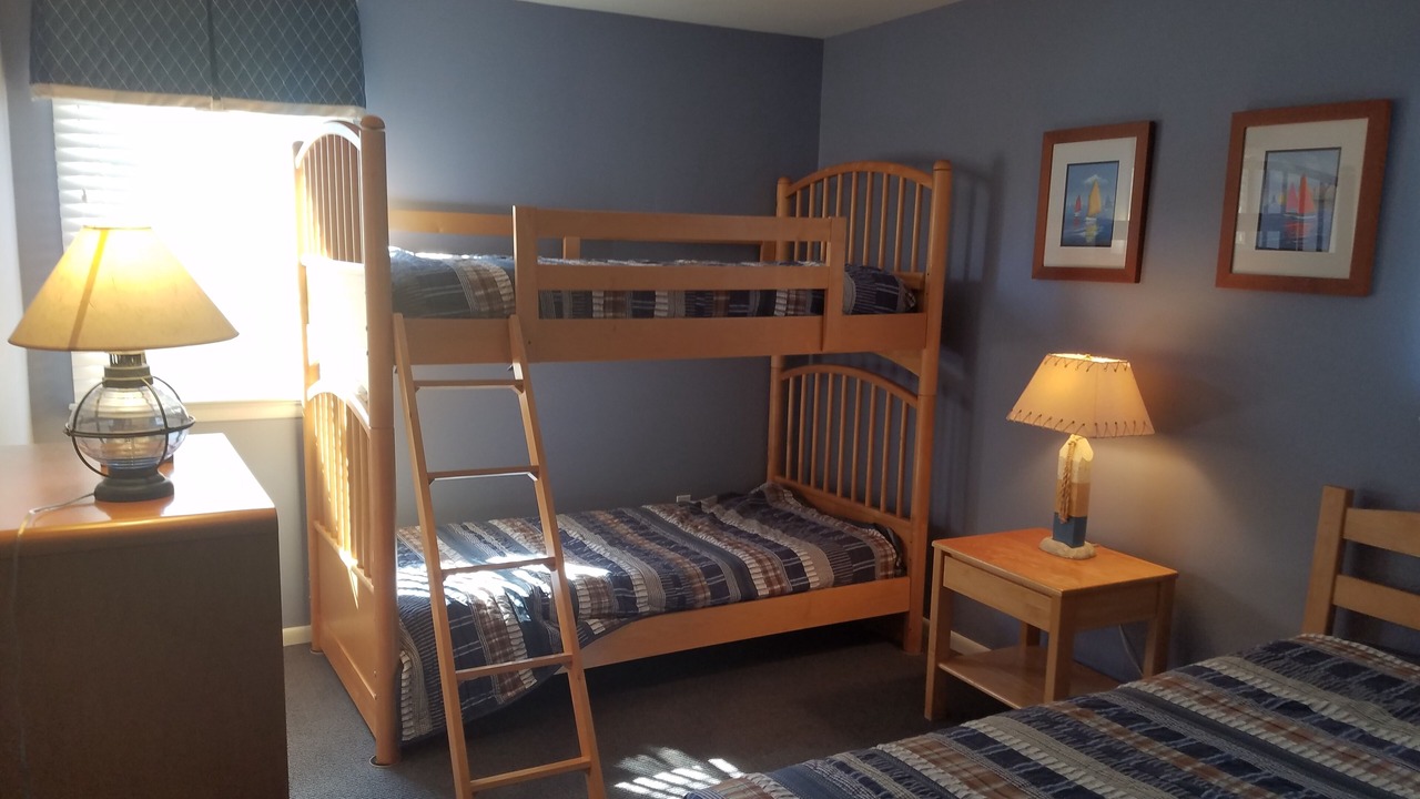 Photo of Bedroom in Avalon
