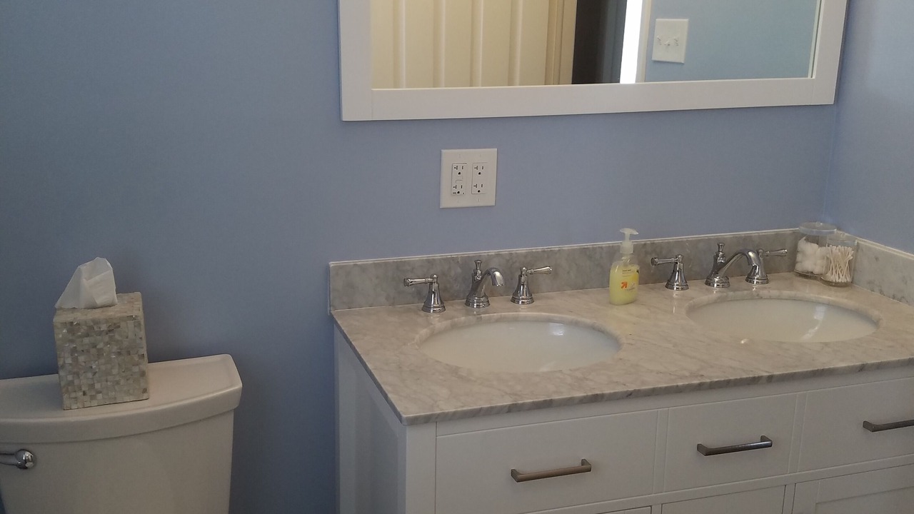 Photo of Bathroom in Avalon
