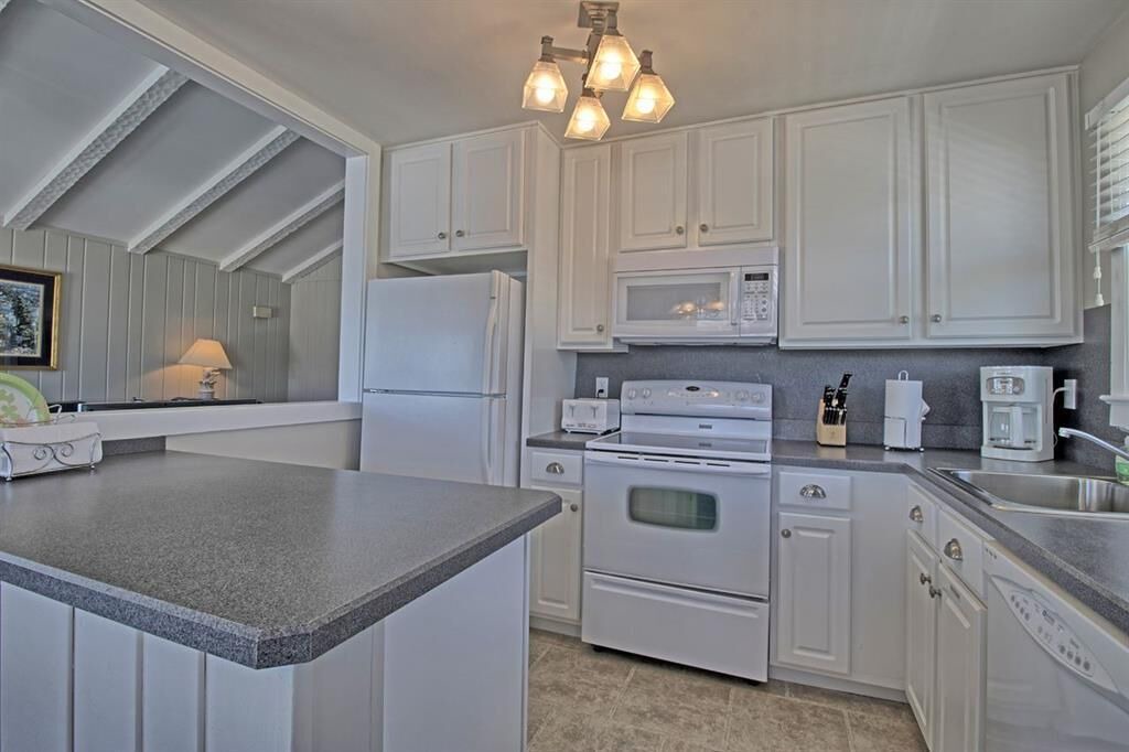 Photo of Kitchen in Avalon